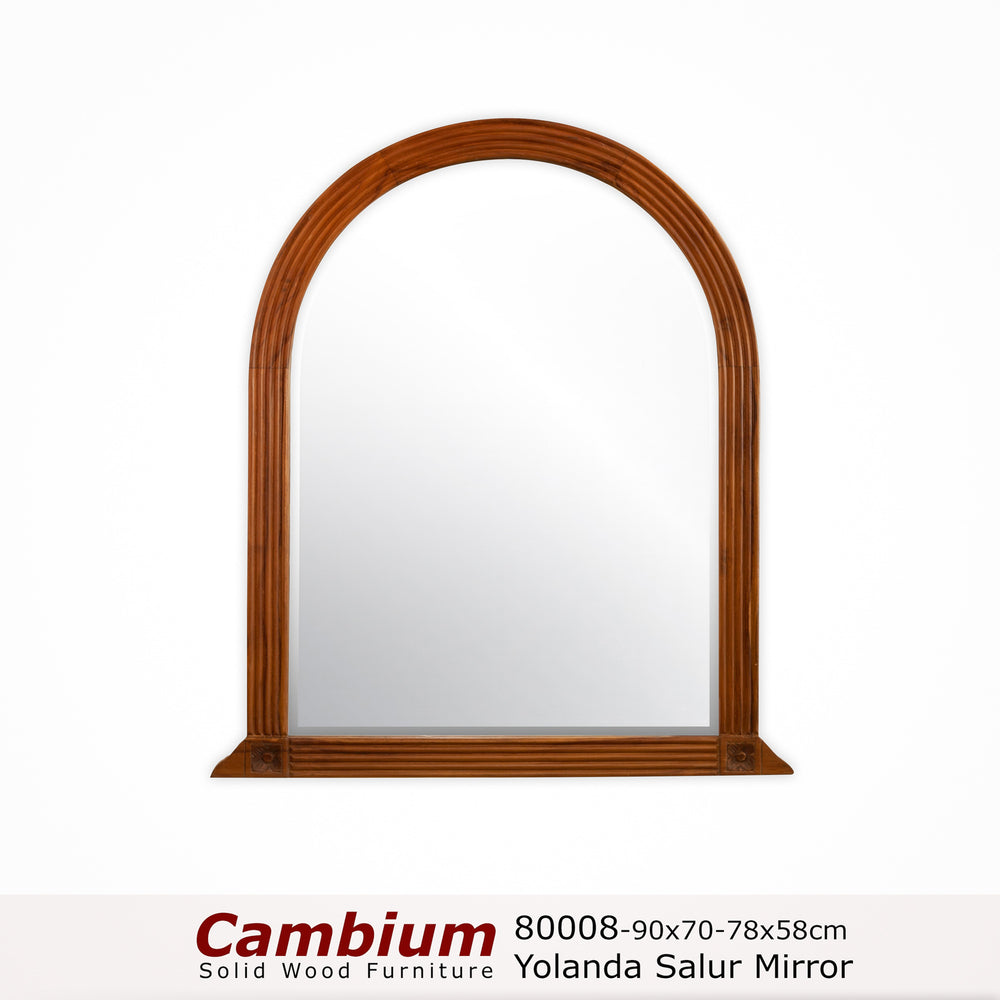 Yolanda Salur Decor Mirror