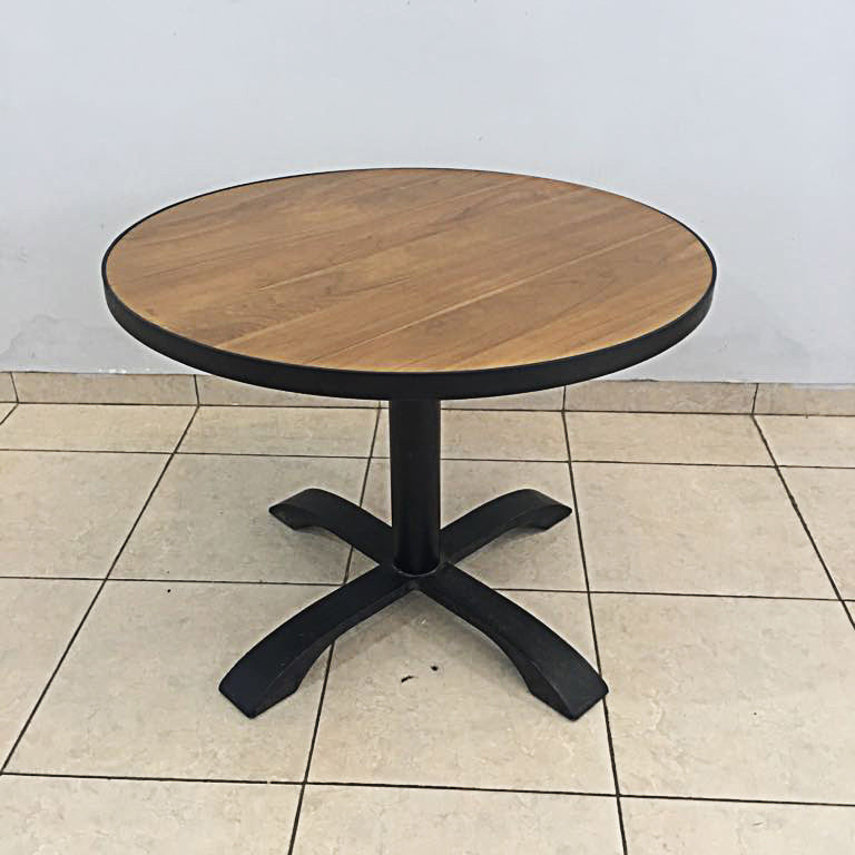 Fortking Round Table